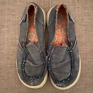 Women’s 7 Patagonia Slip ons